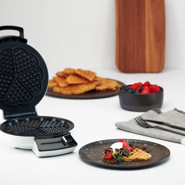 Electric Single Waffle Maker (Model No.:3001 E) - Image 5