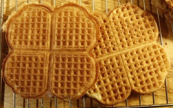 Electric Double Waffle Maker (Model No.: 906) - Image 5